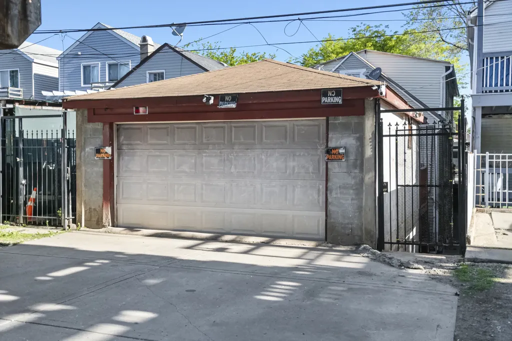 2123 West Cullerton Street Chicago IL 60608