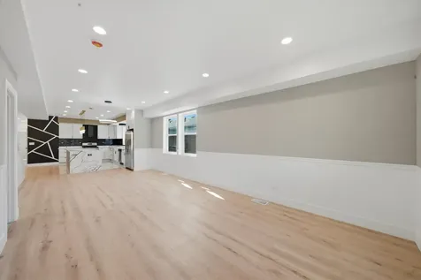 939 North Harding Avenue Chicago IL 60651