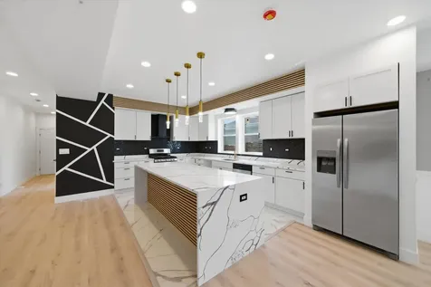 939 North Harding Avenue Chicago IL 60651