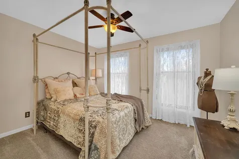 1622 Holiday Drive Lake Holiday IL 60548