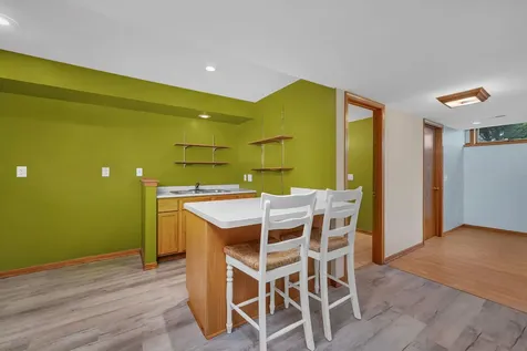 1622 Holiday Drive Lake Holiday IL 60548