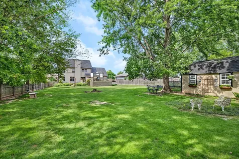 1622 Holiday Drive Lake Holiday IL 60548