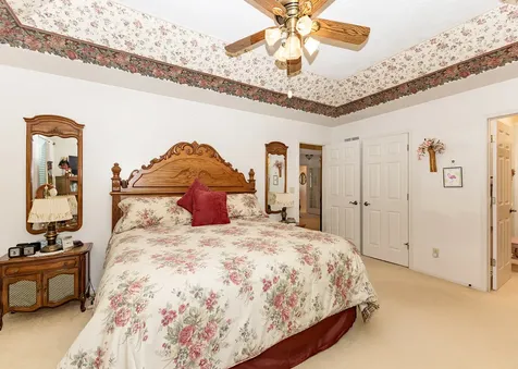 858 45TH Avenue East Moline IL 61244