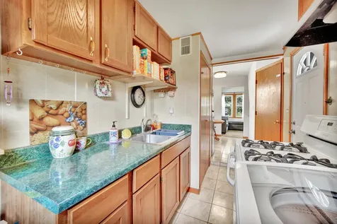 7936 South Nashville Avenue Burbank IL 60459