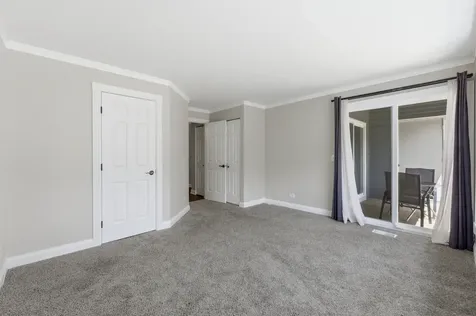 207 West Jennifer Lane Palatine IL 60067