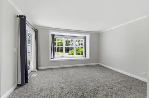207 West Jennifer Lane Palatine IL 60067