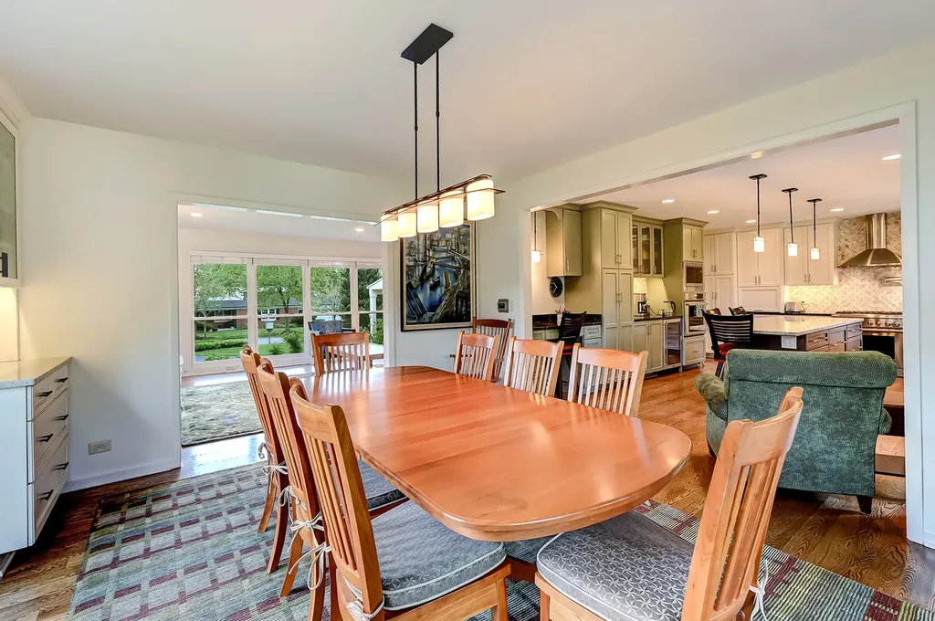 629 West Elm Street Wheaton IL 60189