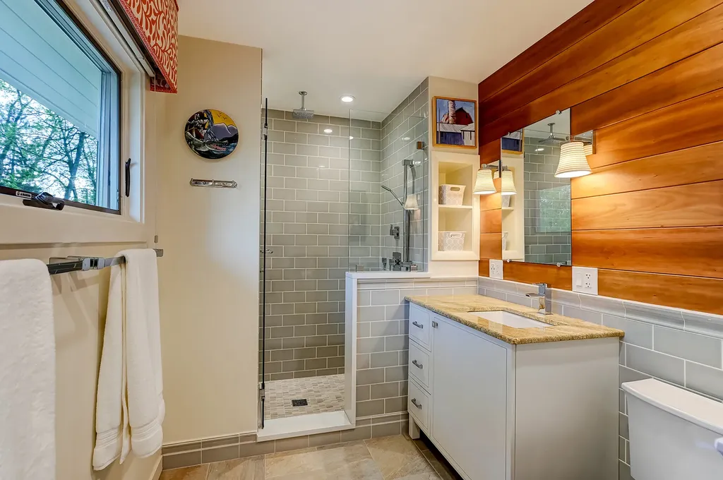 629 West Elm Street Wheaton IL 60189