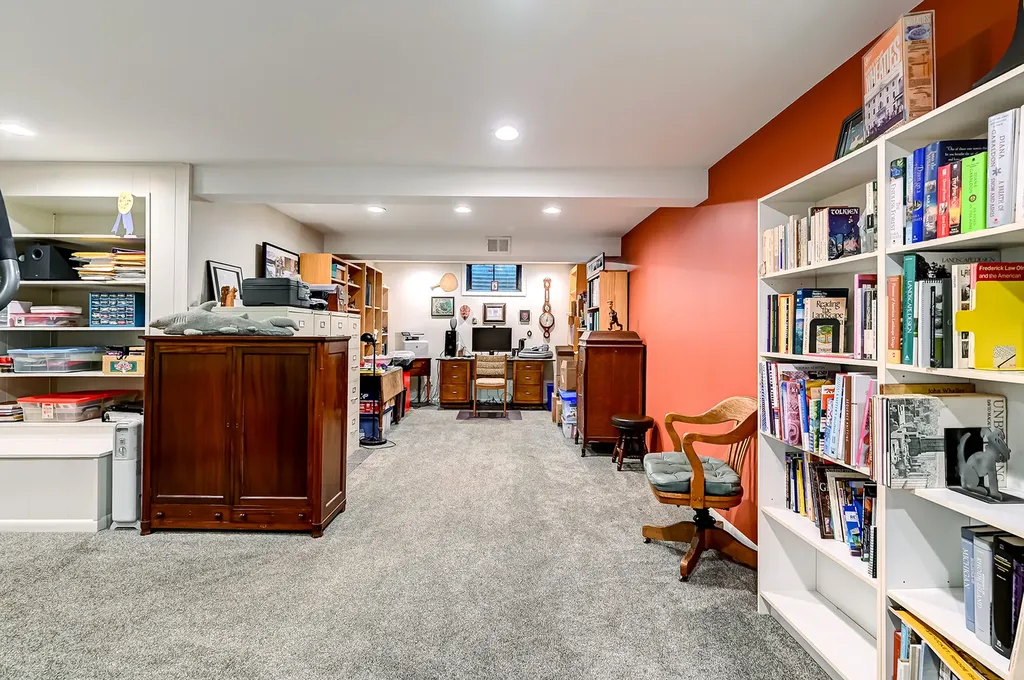 629 West Elm Street Wheaton IL 60189