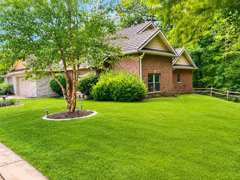 1002 2ND Street Court Moline IL 61265