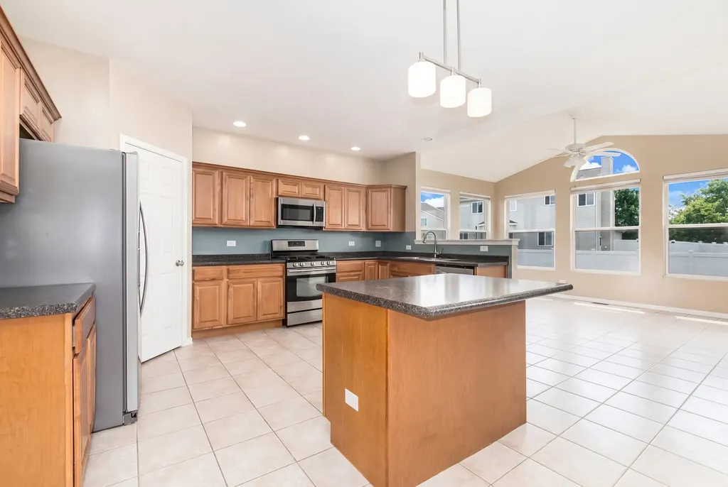 6014 Cherry Ridge Drive Plainfield IL 60586