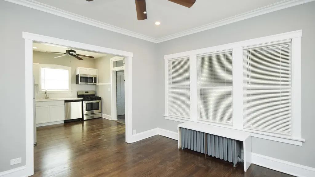4819 West Cornelia Avenue Chicago IL 60641