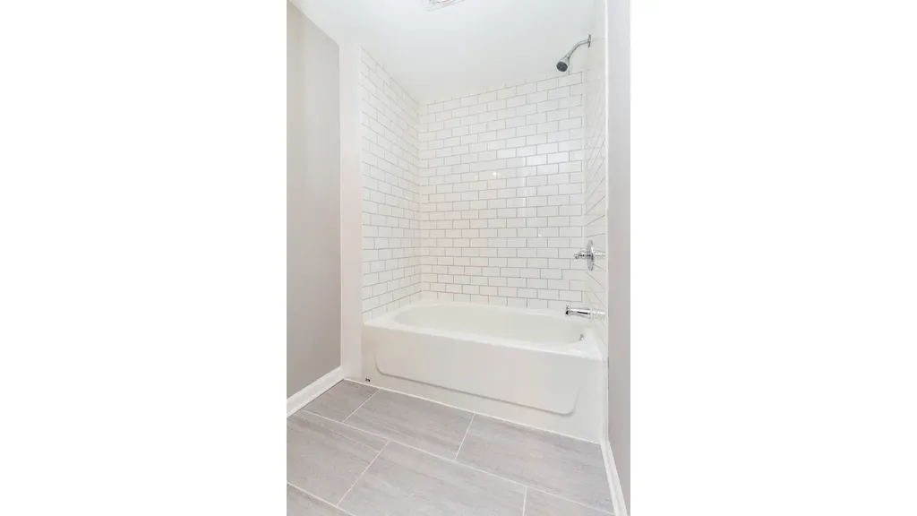 4819 West Cornelia Avenue Chicago IL 60641