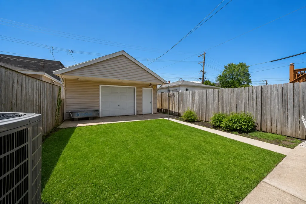 2642 North California Avenue Chicago IL 60647