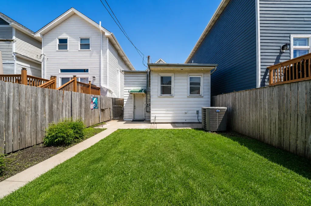 2642 North California Avenue Chicago IL 60647