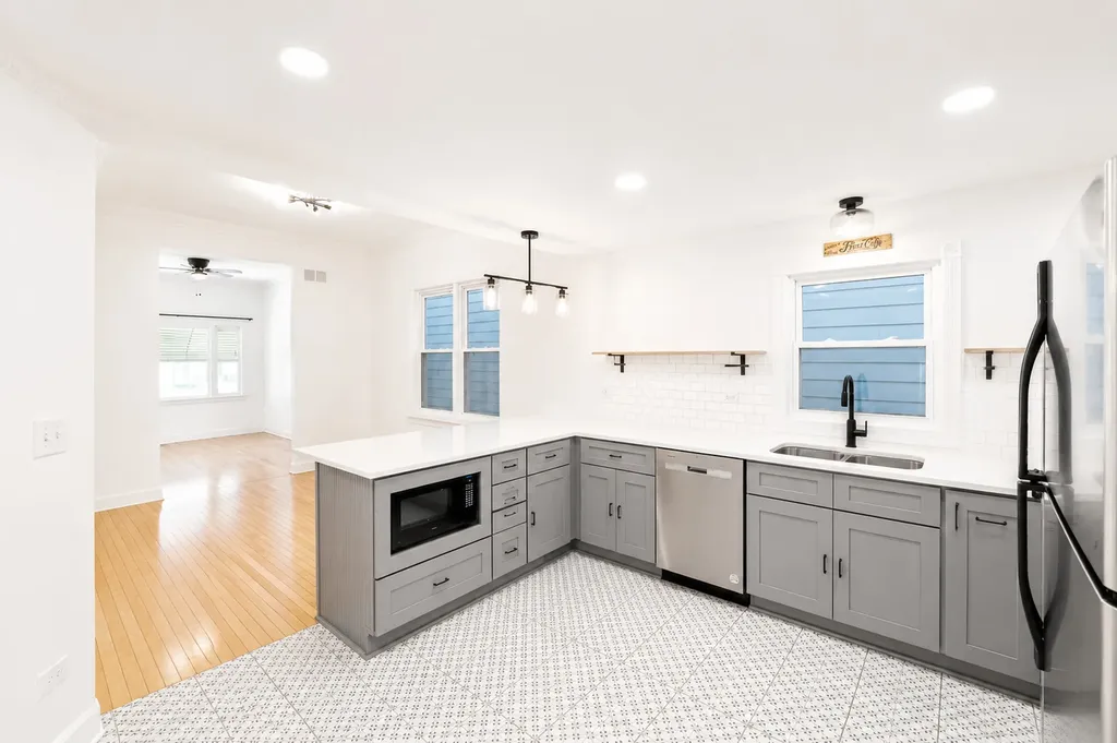 2642 North California Avenue Chicago IL 60647