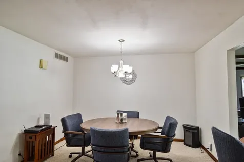 907 Illini Avenue Pontiac IL 61764