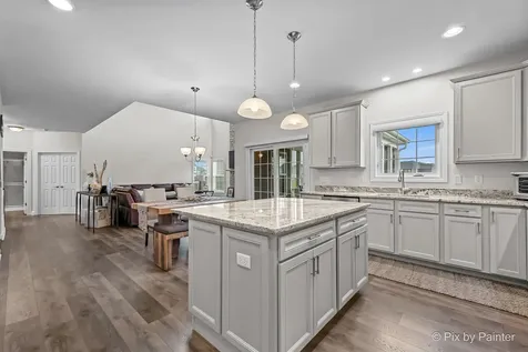 04N200 Norton Lake Circle Campton Hills IL 60175