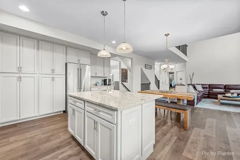 04N200 Norton Lake Circle Campton Hills IL 60175