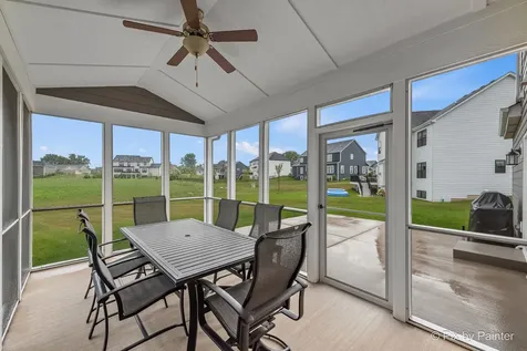 04N200 Norton Lake Circle Campton Hills IL 60175