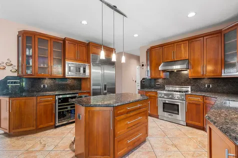 1983 Wilshire Court Buffalo Grove IL 60089
