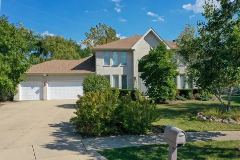 1983 Wilshire Court Buffalo Grove IL 60089