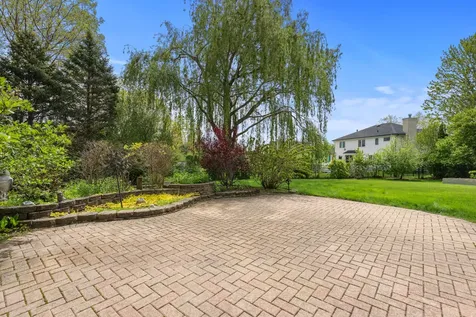 1983 Wilshire Court Buffalo Grove IL 60089