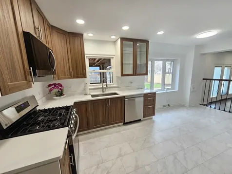78 Downing Road Buffalo Grove IL 60089