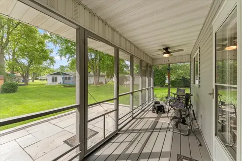 13 Corrine Court Monticello IL 61856