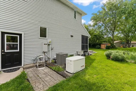 13 Corrine Court Monticello IL 61856