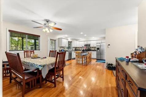 13 Corrine Court Monticello IL 61856