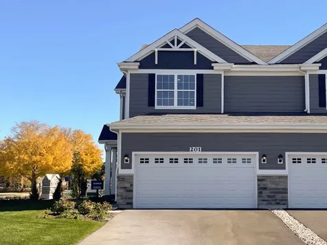 201 Charlestowne Lakes Drive St. Charles IL 60174