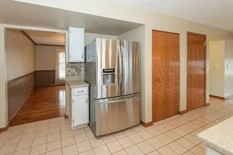1404 Halifax Drive Mundelein IL 60060