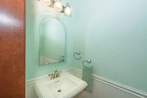 1404 Halifax Drive Mundelein IL 60060