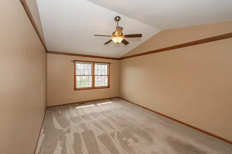 1404 Halifax Drive Mundelein IL 60060