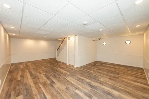 1404 Halifax Drive Mundelein IL 60060