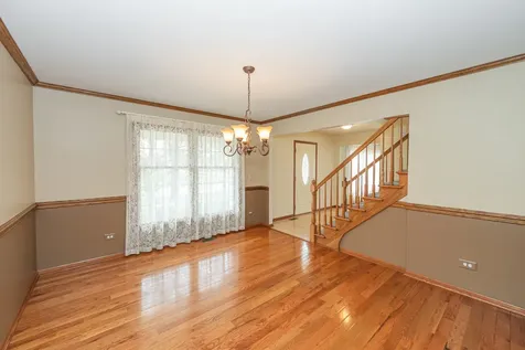 1404 Halifax Drive Mundelein IL 60060
