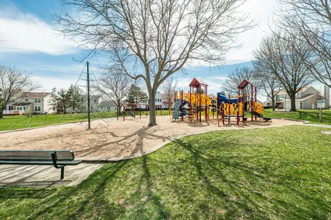 1404 Halifax Drive Mundelein IL 60060