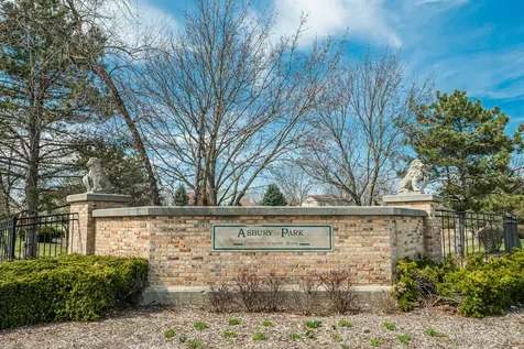 1404 Halifax Drive Mundelein IL 60060