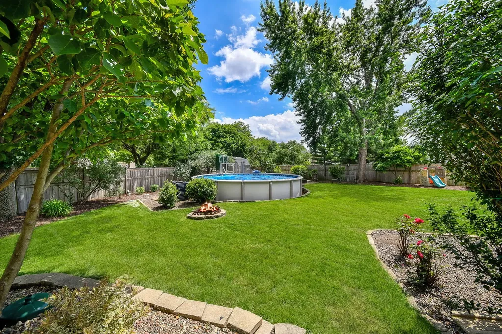 276 Silverado Street Bolingbrook IL 60490