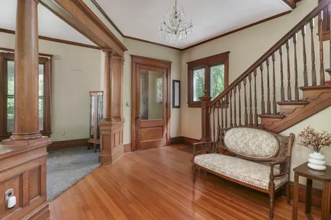 903 East Jefferson Street Bloomington IL 61701