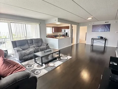 390 South Western Avenue Des Plaines IL 60016