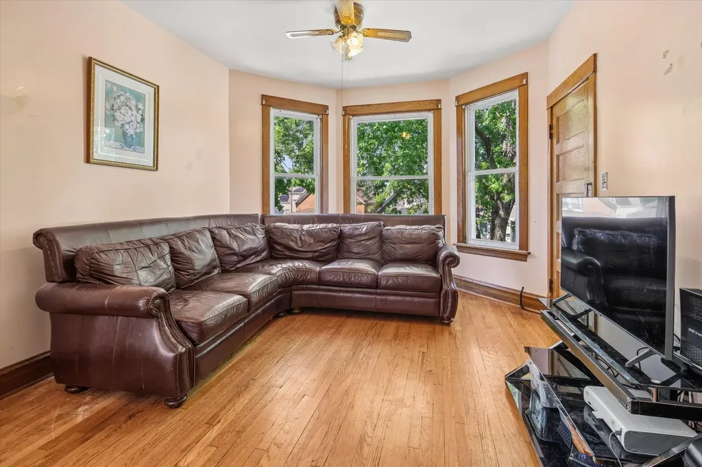 2147 North Kilpatrick Avenue Chicago IL 60639