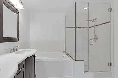 947 Kensington Drive Northbrook IL 60062
