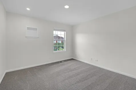 947 Kensington Drive Northbrook IL 60062
