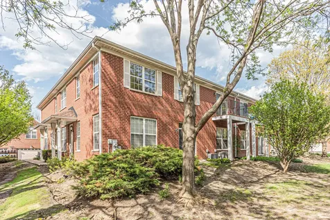 947 Kensington Drive Northbrook IL 60062