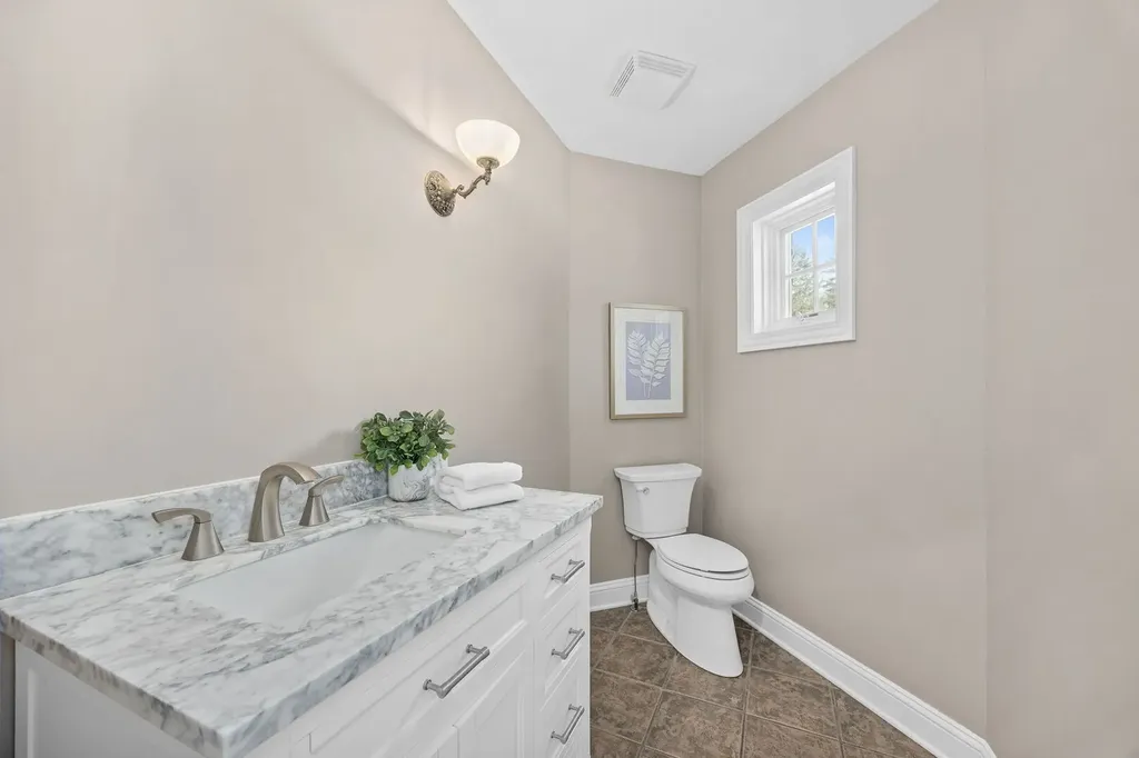 7S460 Donwood Drive Naperville IL 60540