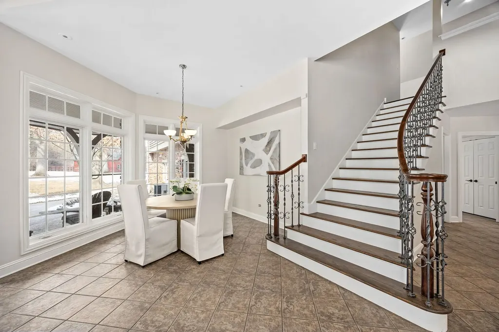 7S460 Donwood Drive Naperville IL 60540