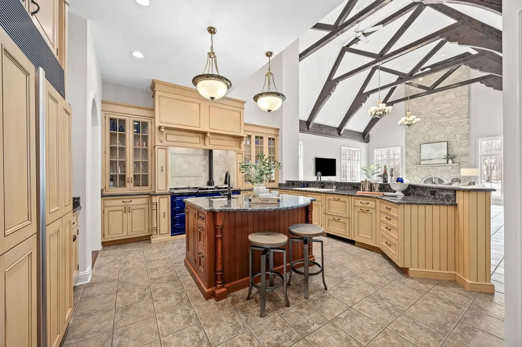 7S460 Donwood Drive Naperville IL 60540
