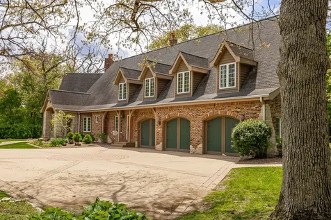 7S460 Donwood Drive Naperville IL 60540